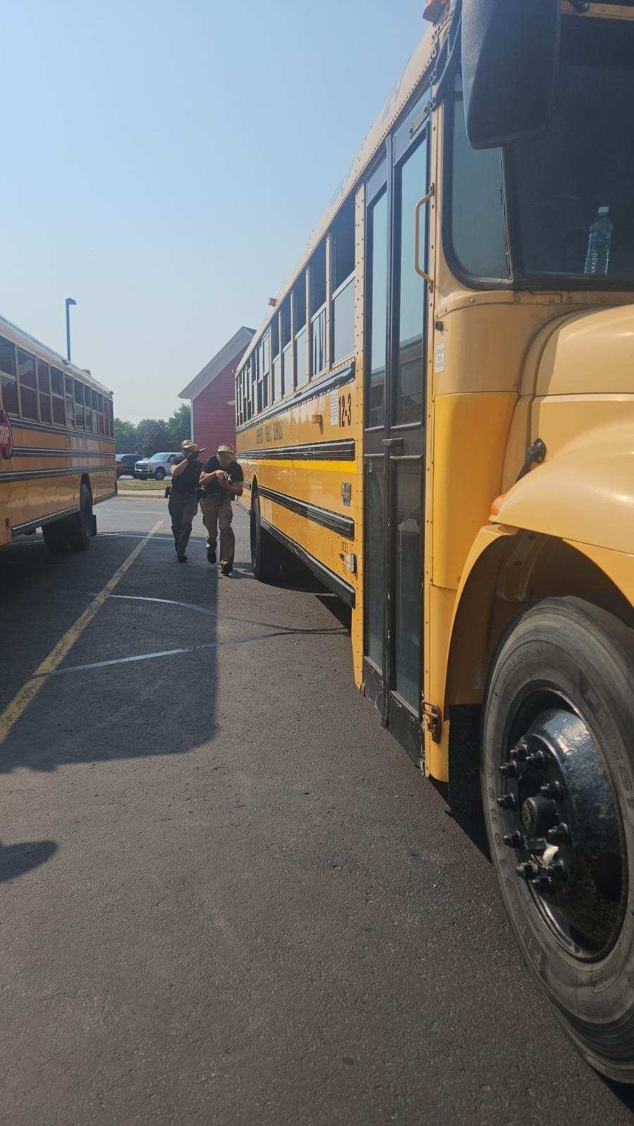 355672909_1